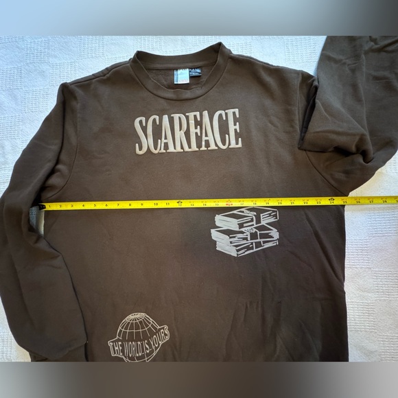 SCARFACE The World Is Yours Long Sleeve
SWEATER. He Was Tony Montana - Picture 9 of 12